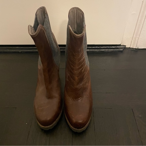 Brunello Cucinelli lug sole heeled Chelsea boot - Picture 4 of 4